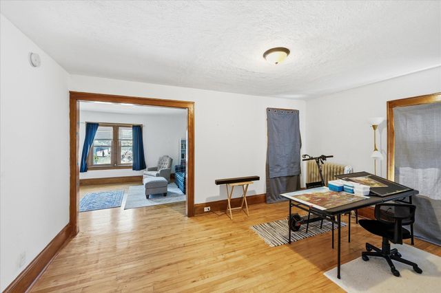 2840 28th Avenue S, Minneapolis, MN 55406