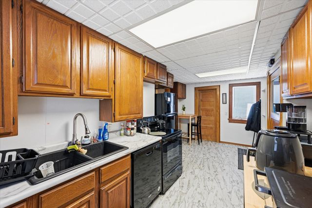 2840 28th Avenue S, Minneapolis, MN 55406