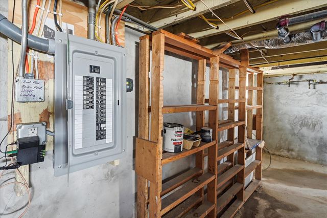 2840 28th Avenue S, Minneapolis, MN 55406