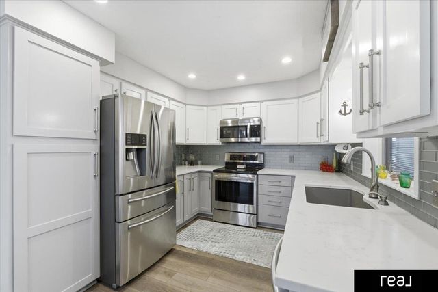 4624 Navajo Street # 14, Council Bluffs, IA 51501