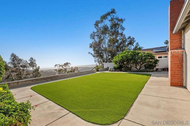 6379 Oakridge, San Diego, CA 92120