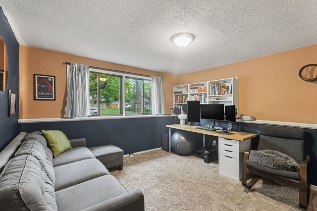 12350 Gladiola Street NW, Coon Rapids, MN 55433