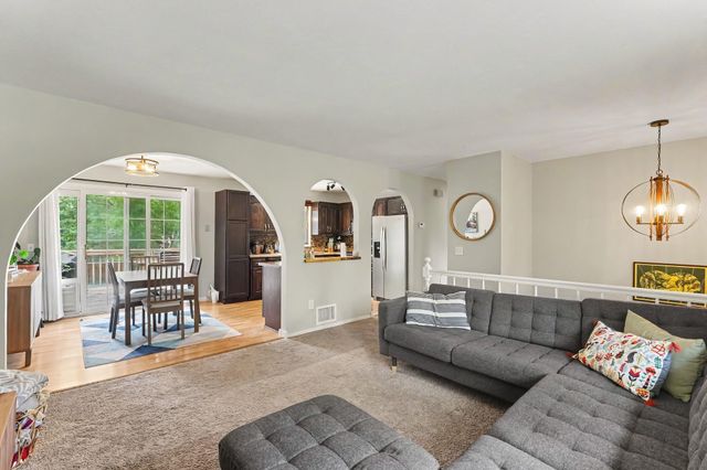 12350 Gladiola Street NW, Coon Rapids, MN 55433