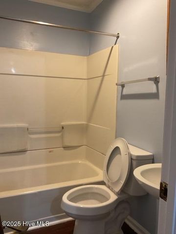 310 Jones Street, New Bern, NC 28562