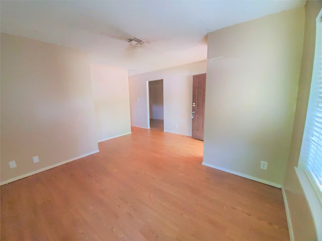 1002 Mulkey Lane, Denton, TX 76209