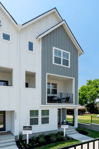 127 Hart Ln, Nashville, TN 37207