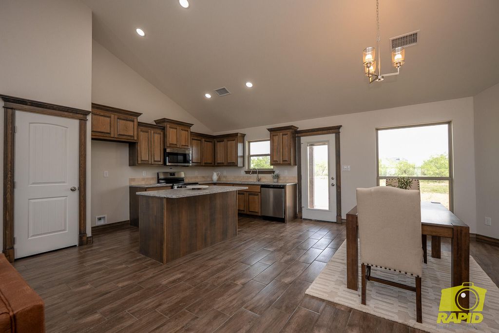 Image 5 of property listing at 9684 Jaguar Trail, San Angelo, TX 76901