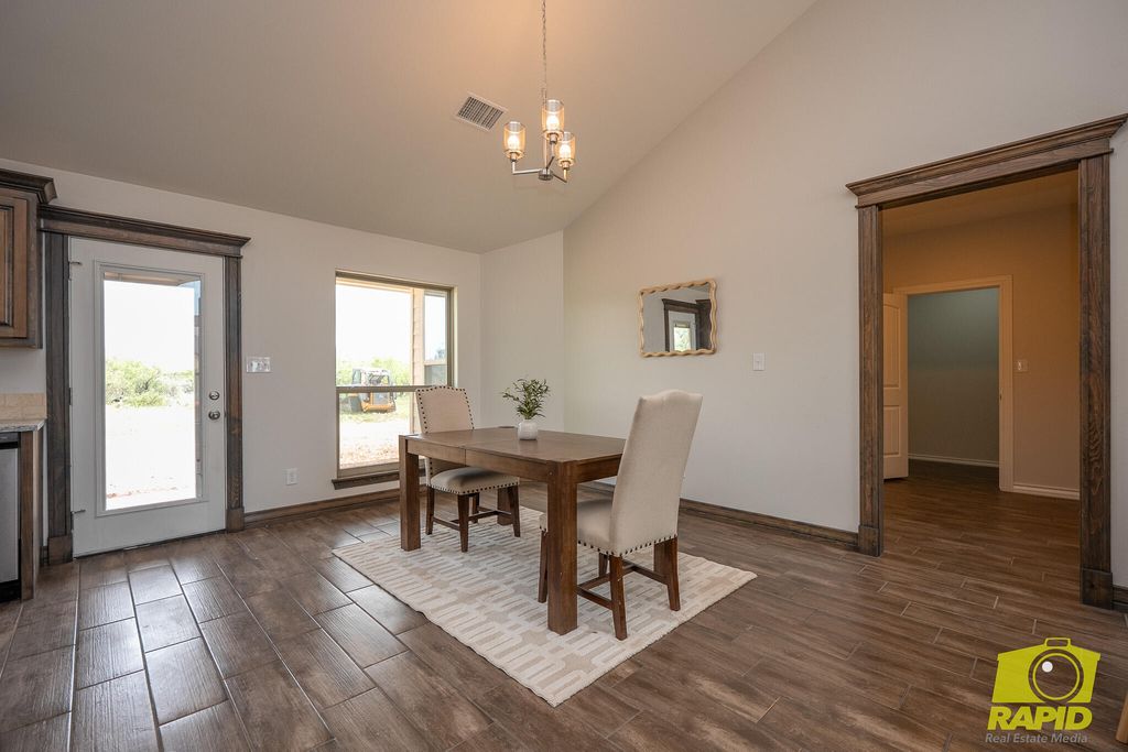 Image 6 of property listing at 9684 Jaguar Trail, San Angelo, TX 76901