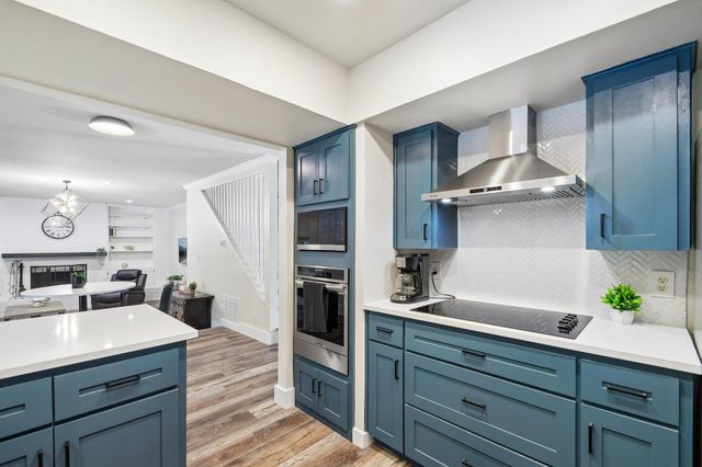 9203 Comburg DR, Austin, TX 78748