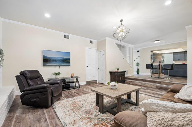 9203 Comburg DR, Austin, TX 78748