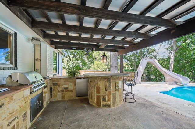 9203 Comburg DR, Austin, TX 78748