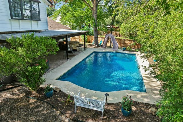 9203 Comburg DR, Austin, TX 78748