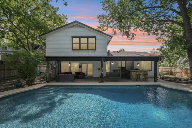 9203 Comburg DR, Austin, TX 78748