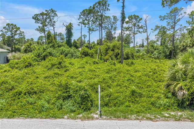 KNOTTY PINE AVENUE, North Port, FL 34288