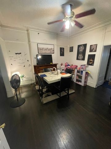 2723 W Washington Boulevard, Chicago, IL 60612