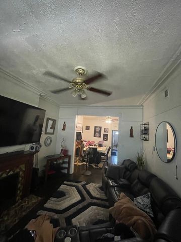 2723 W Washington Boulevard, Chicago, IL 60612