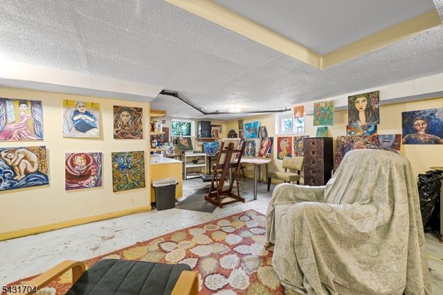 5 Leo Ter, Bloomfield Twp., NJ 07003
