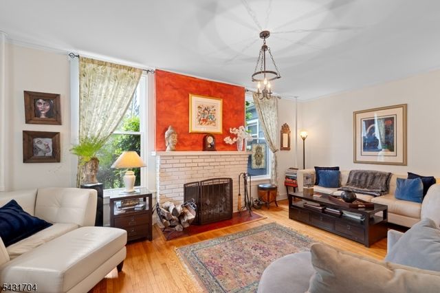 5 Leo Ter, Bloomfield Twp., NJ 07003