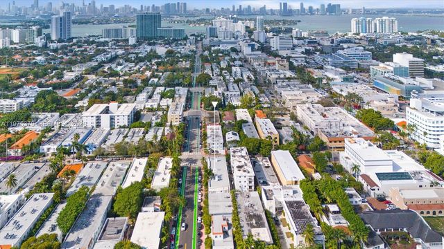 531 16th St, Miami Beach, FL 33139