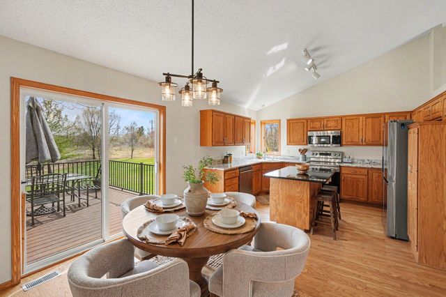 19077 Gladstone Boulevard N, Maple Grove, MN 55311