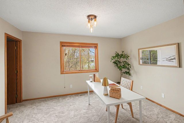 19077 Gladstone Boulevard N, Maple Grove, MN 55311