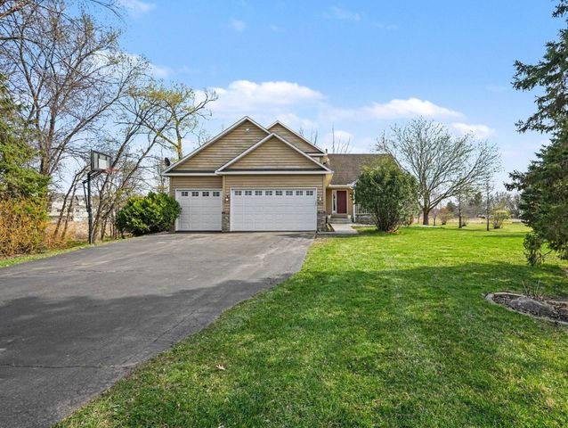 19077 Gladstone Boulevard N, Maple Grove, MN 55311