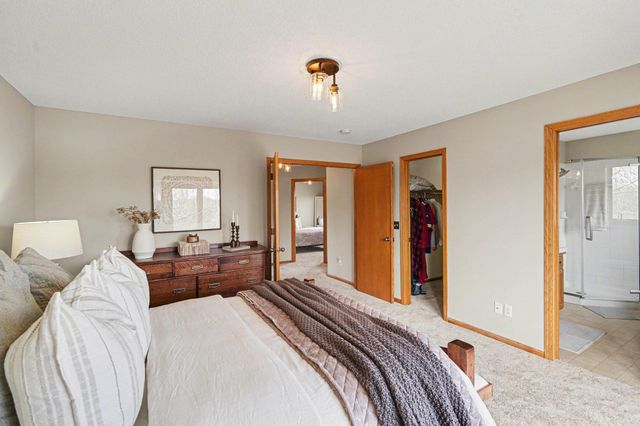 19077 Gladstone Boulevard N, Maple Grove, MN 55311