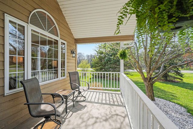 19077 Gladstone Boulevard N, Maple Grove, MN 55311