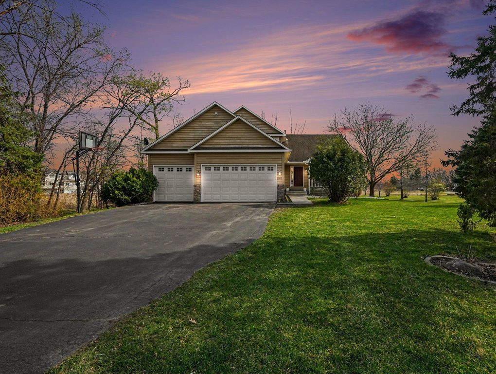 19077 Gladstone Boulevard N, Maple Grove, MN 55311