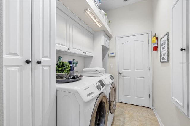 1352 BIG CREEK DRIVE, Wesley Chapel, FL 33544