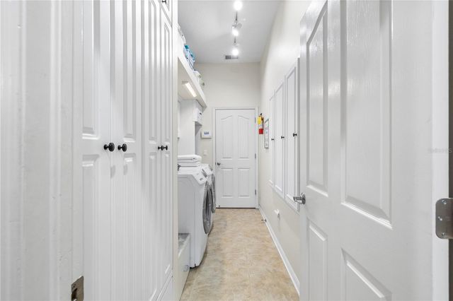 1352 BIG CREEK DRIVE, Wesley Chapel, FL 33544