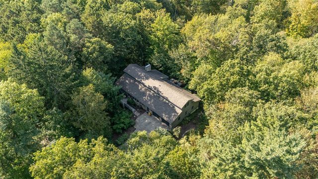 33 Star Gazer Lane, Comstock Park, MI 49321