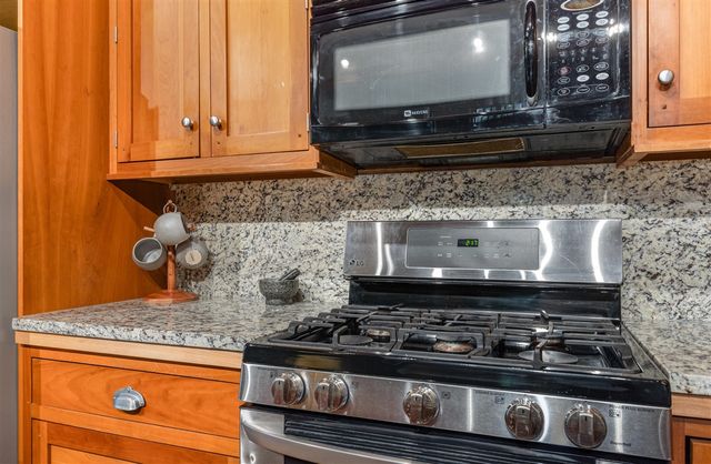 33 Star Gazer Lane, Comstock Park, MI 49321