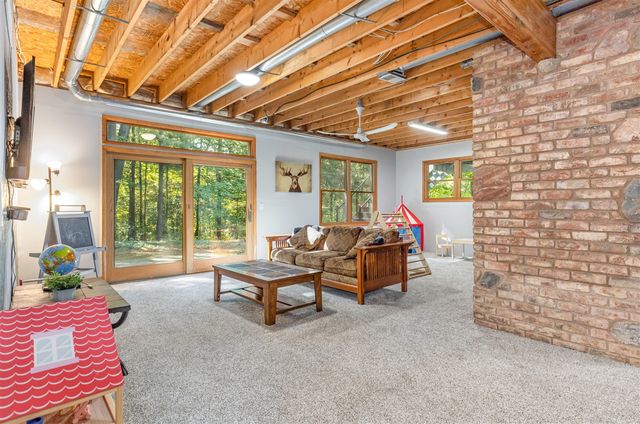 33 Star Gazer Lane, Comstock Park, MI 49321