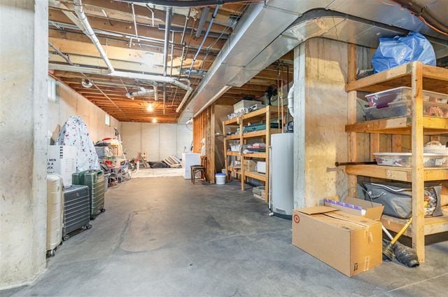 33 Star Gazer Lane, Comstock Park, MI 49321