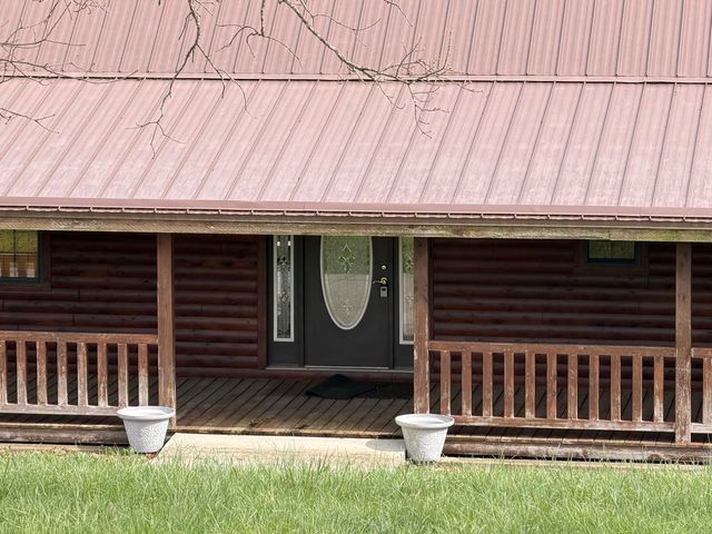 300 Round Up Lane, Bakersfield, MO 65609