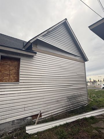 1002 E Princeton Ave, Spokane, WA 99207