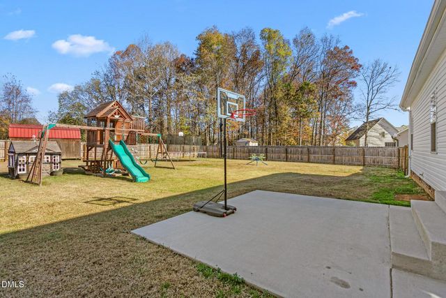 557 E Ridge Avenue, Liberty, NC 27298