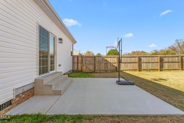 557 E Ridge Avenue, Liberty, NC 27298