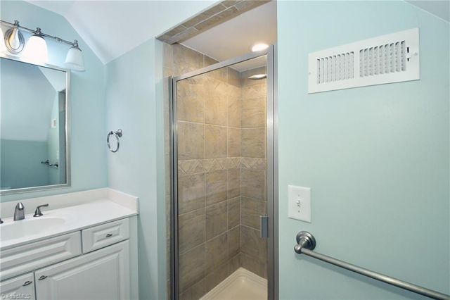 211 Surrey Path Court, Winston-salem, NC 27104