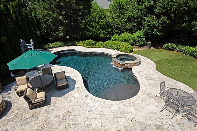 211 Surrey Path Court, Winston-salem, NC 27104