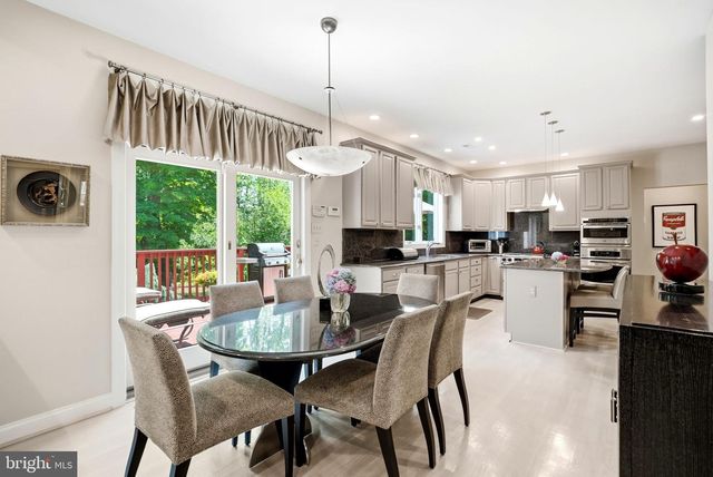 13 CHESTERLAND DR, Thornton, PA 19373