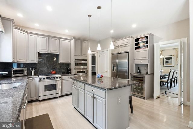 13 CHESTERLAND DR, Thornton, PA 19373