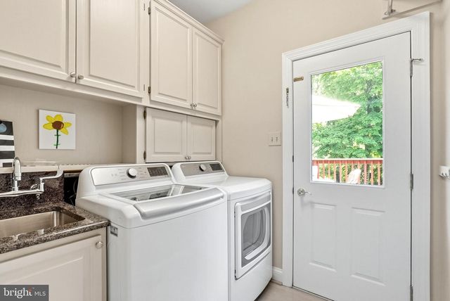 13 CHESTERLAND DR, Thornton, PA 19373