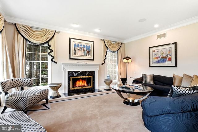 13 CHESTERLAND DR, Thornton, PA 19373