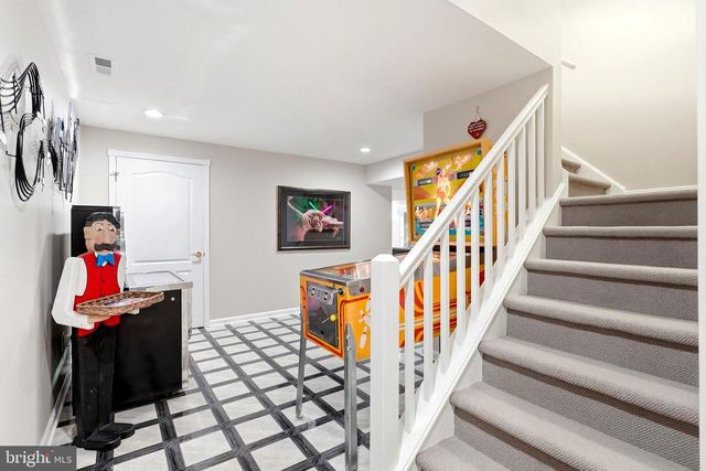 13 CHESTERLAND DR, Thornton, PA 19373