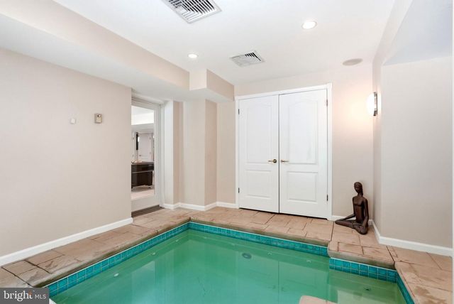 13 CHESTERLAND DR, Thornton, PA 19373