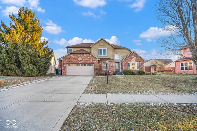 633 Savannah Drive, Greenwood, IN 46142