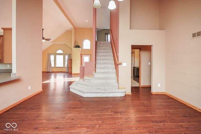 633 Savannah Drive, Greenwood, IN 46142