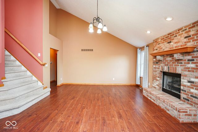 633 Savannah Drive, Greenwood, IN 46142